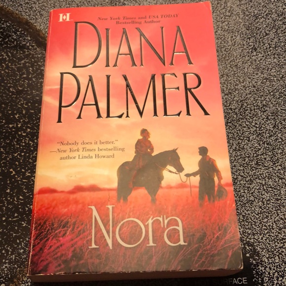 Books - Picture 6 of 8